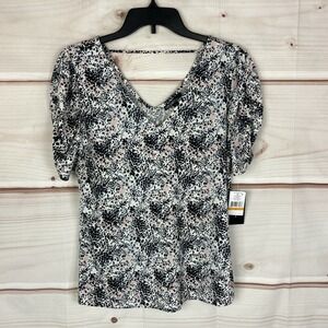 Studio By JPR Top Women Small Animal Print‎ Ruched Short Sleeve V-Neck Pullover